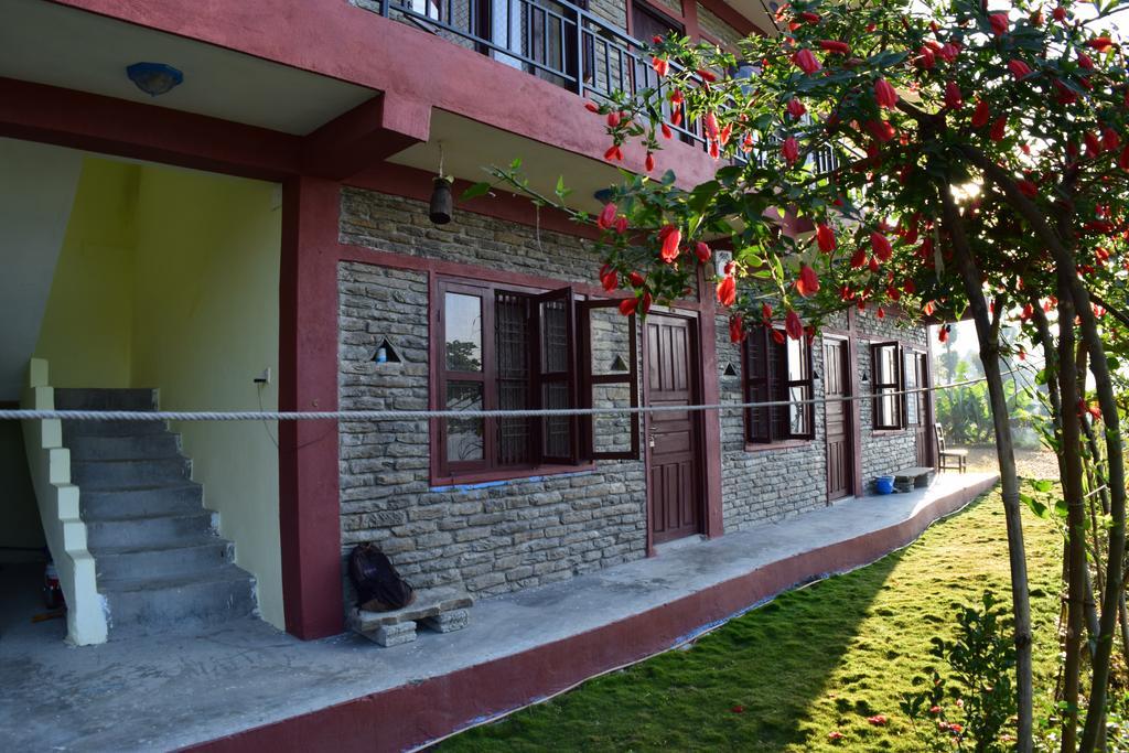 Gorgeous Village Guest House Pokhara Exterior photo